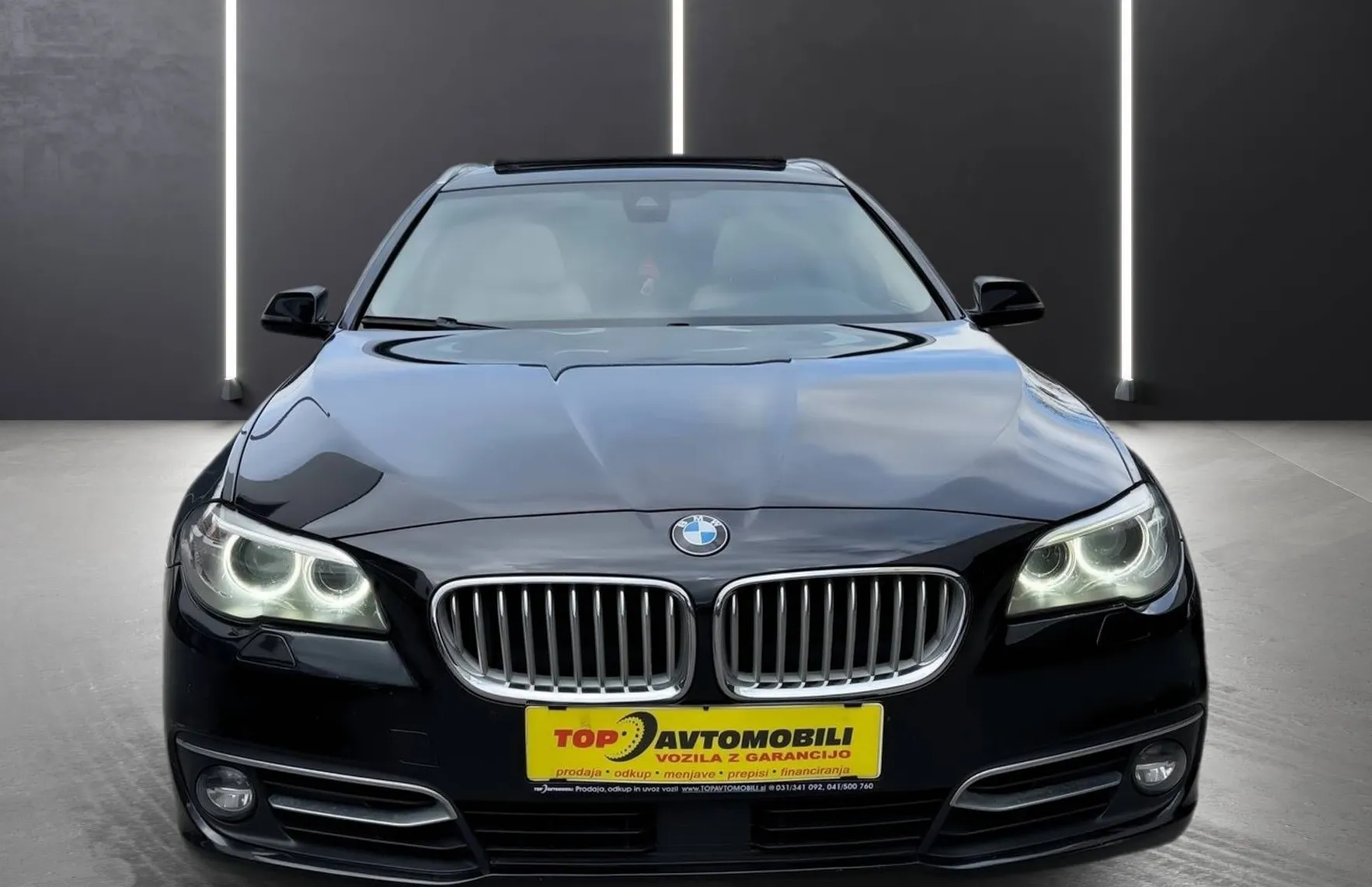 Zunanja slika - BMW Serija 5 - Touring: 525d xDrive BI-XENON ACC NAVI PDC PANO KAM TOP - 12