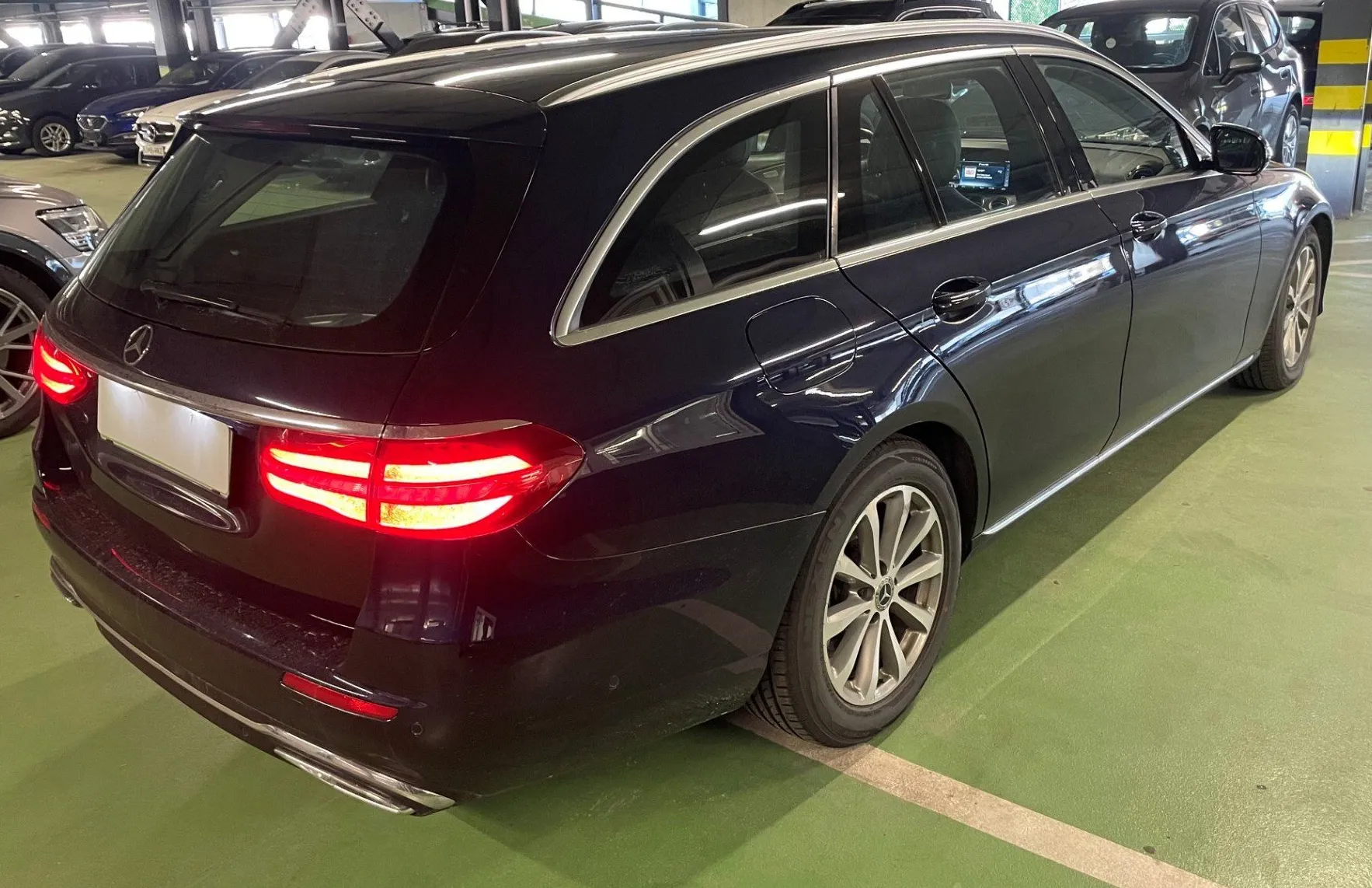 Zunanja slika - Mercedes-Benz E-Razred - E 200 d T Avantgarde Avt. LED.NAVI.KAMERA.ACC. - 4