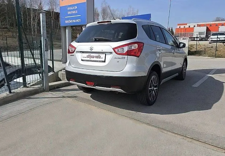 Zunanja slika - Suzuki SX4 S-Cross - 1.6 VVT ELEGANCE 4WD zelo lep... - 6