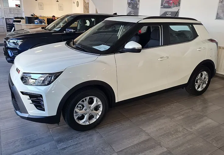 Zunanja slika - KG Mobility Tivoli - 1.5 GDI-T Fresh M T - 2