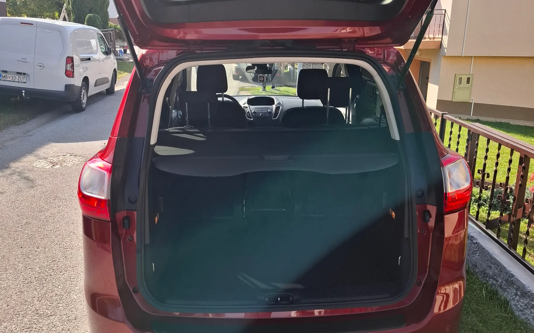 Zunanja slika - Ford C-MAX - GRAND - 5