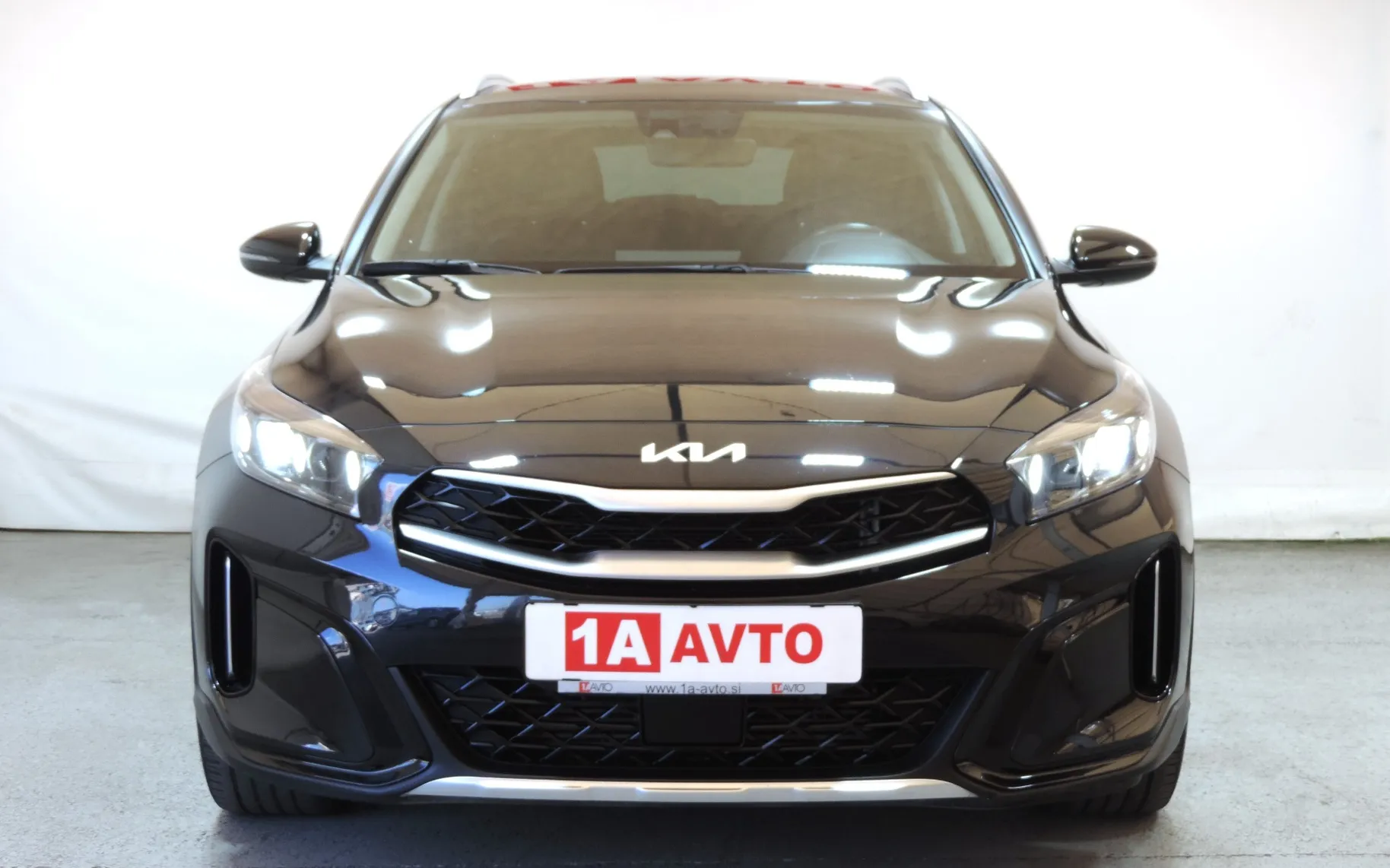 Zunanja slika - KIA XCeed - 1,6 CRDi MHEV LX Joy ISG DCT - 2