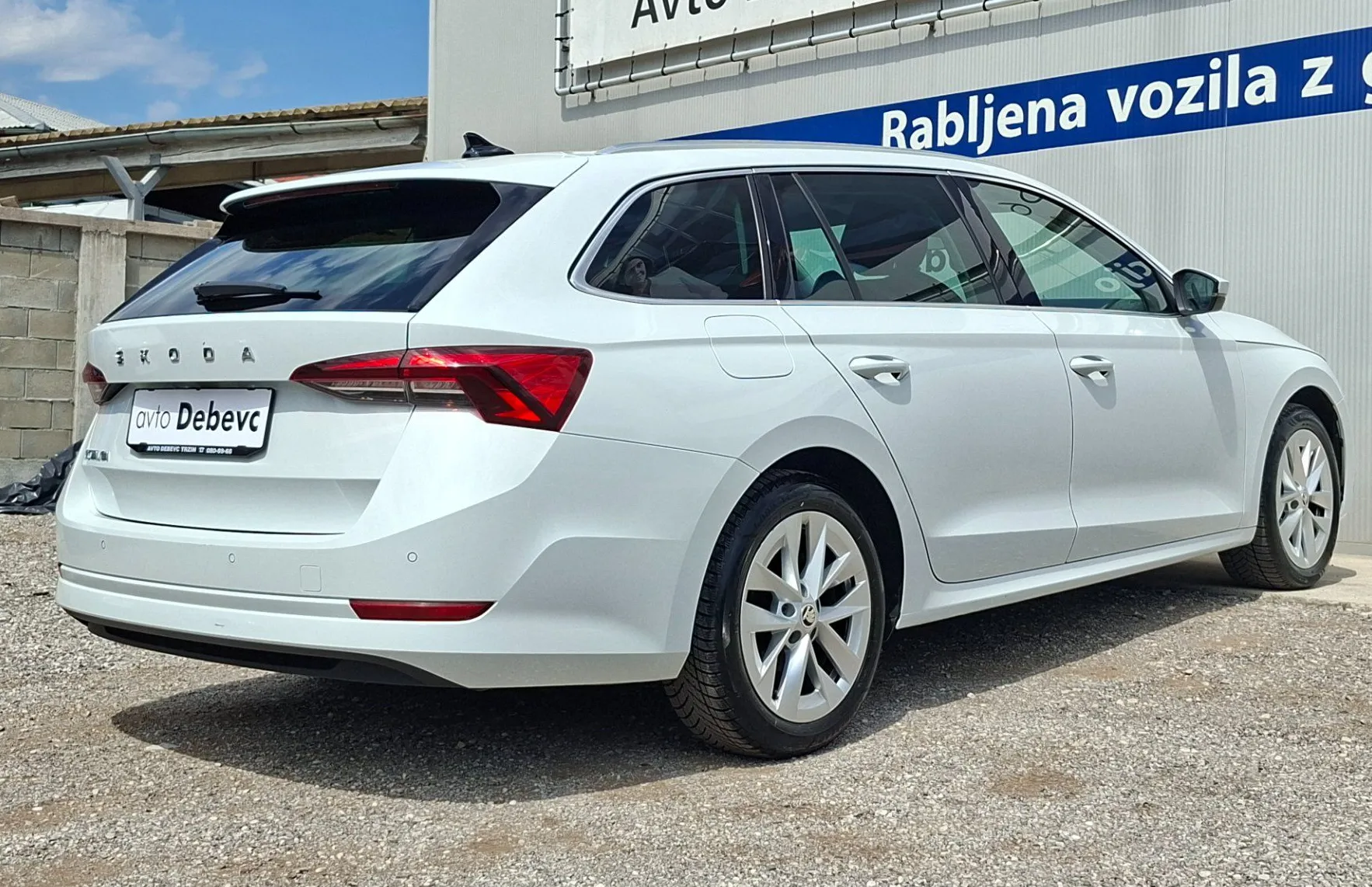 Zunanja slika - Škoda Octavia - Combi 2.0 TDI Style DSG - 4