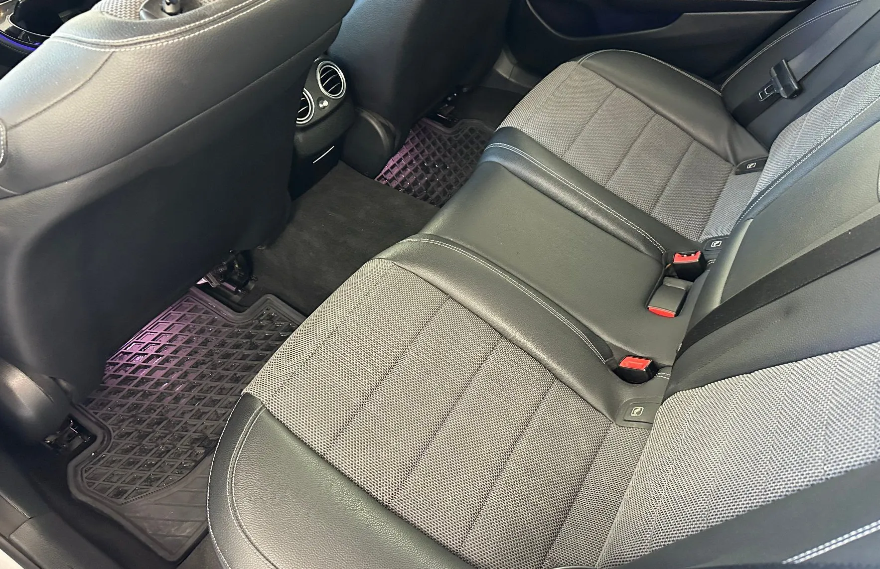 Zunanja slika - Mercedes-Benz E-Razred - E 220 d Avantgarde Avt.KAMERA.NAVI.USNJE.LED - 17