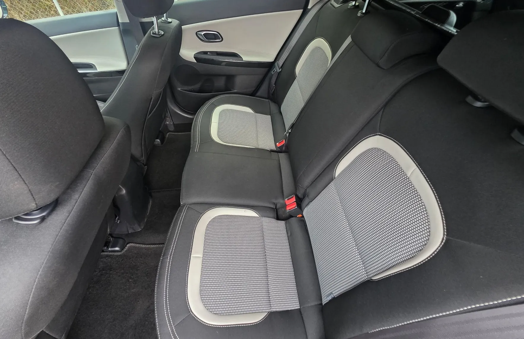Zunanja slika - KIA Ceed - 1.6 CRDi STYLE ALU PLATIŠČA-PDC-KLIMA-SLO - 13