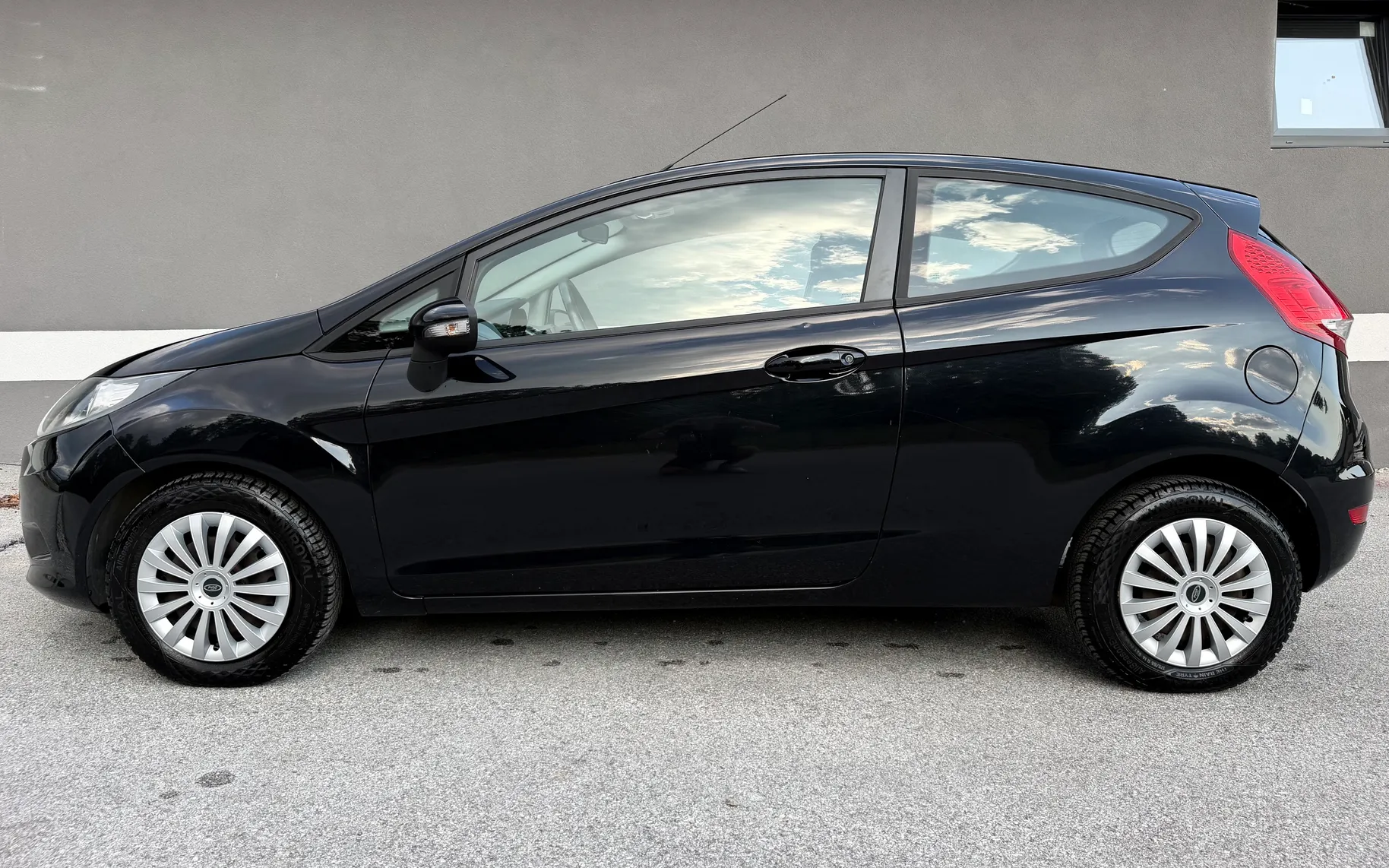 Zunanja slika - Ford Fiesta - Ambiente 1,25 16V - 2