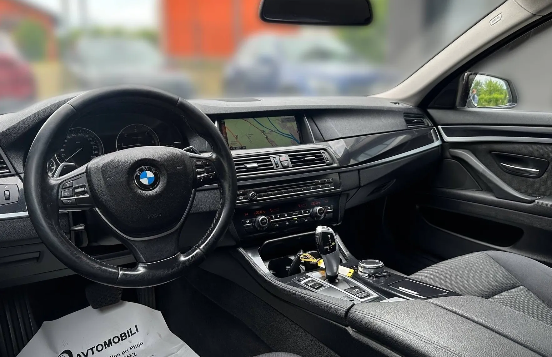 Zunanja slika - BMW Serija 5 - Touring: 520d M SPORT PAKET BI-XENON NAVI TEMP PDC HI-FI - 20