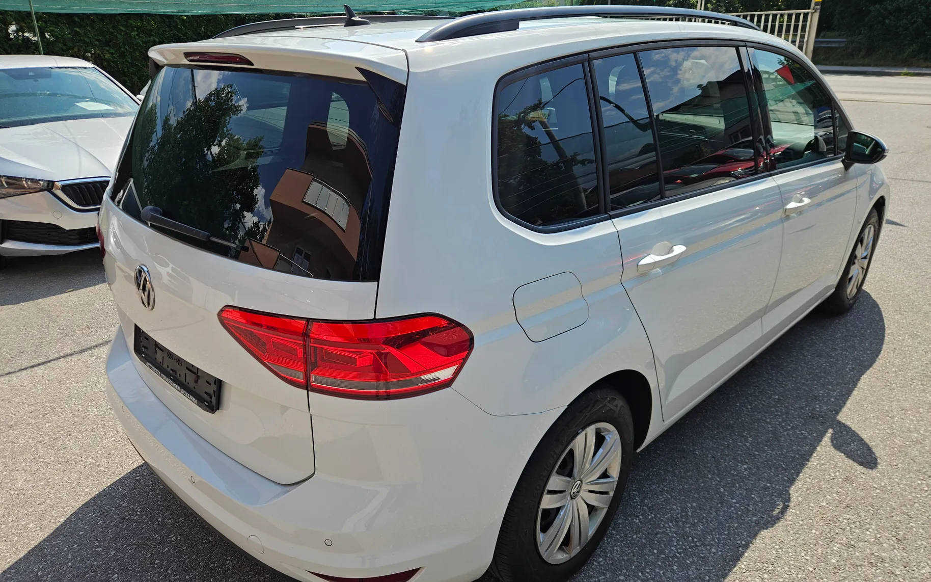 Zunanja slika - Volkswagen Touran - 1,6 TDI BMT Family - 3