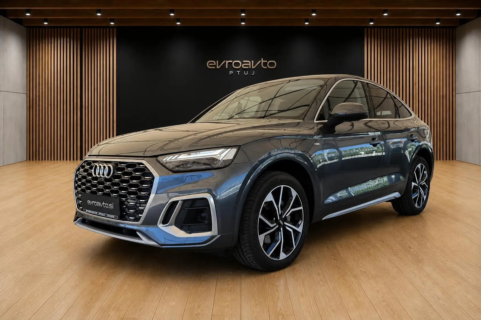 Zunanja slika - Audi Q5 Sportback - quattro 40 TDI S line Zračno•Matrix•Kljuka•Radar - 4