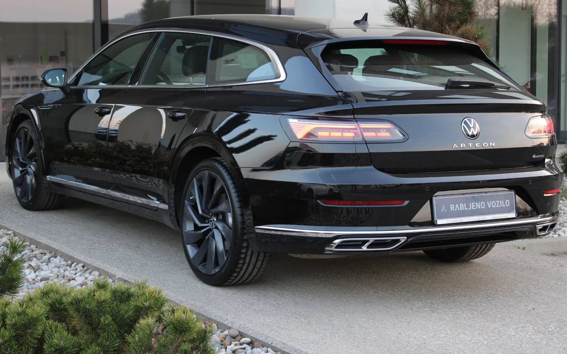 Zunanja slika - Volkswagen Arteon - Shooting Brake 2.0 TDI 4MOTION avt. 147kW R-Line ACC VIRTU - 4