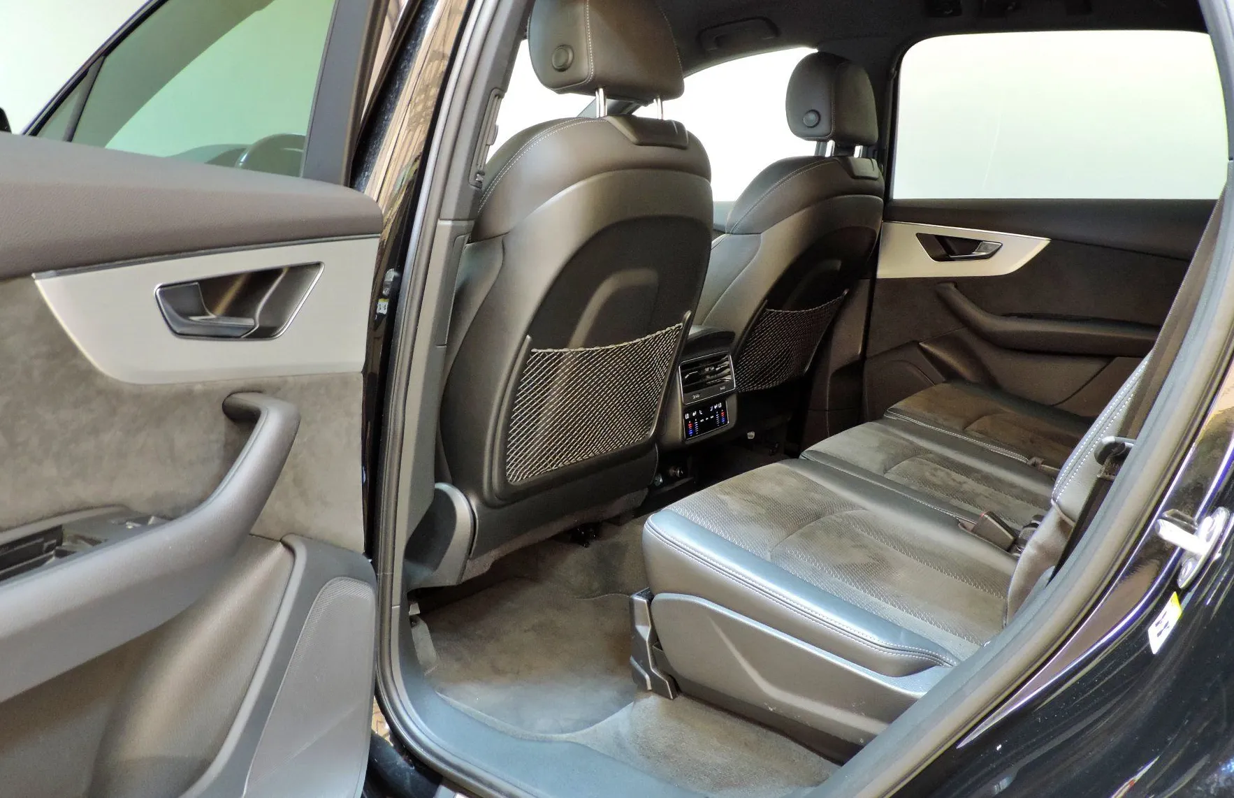 Zunanja slika - Audi Q7 - 50 TDI Q S LINE ZRAČNO V.-ACC-KAMERA - 10