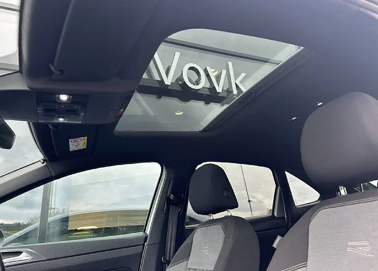 Zunanja slika - Volkswagen Taigo - 1.0 TSI R-Line - Panorama - Jamstvo - Odličen - 10
