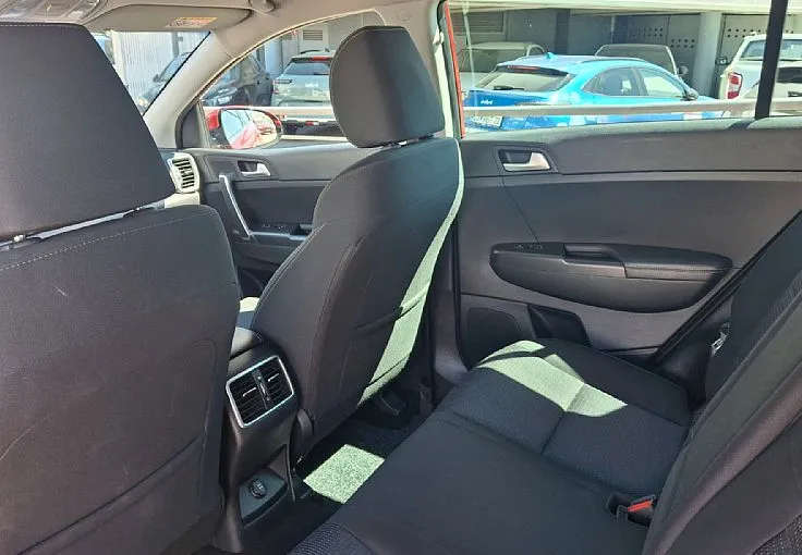 Zunanja slika - KIA Sportage - 1.6 CRDi EX Fresh LED ISG 1. LASTNIK SLO. POREKLO - 9
