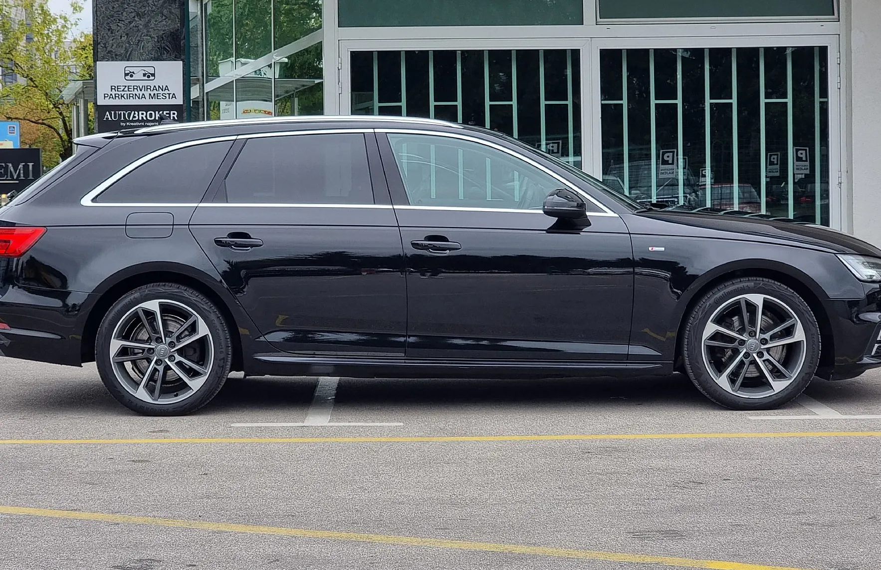 Zunanja slika - Audi A4 - Avant 2.0 TDI S tronic S-line - 4