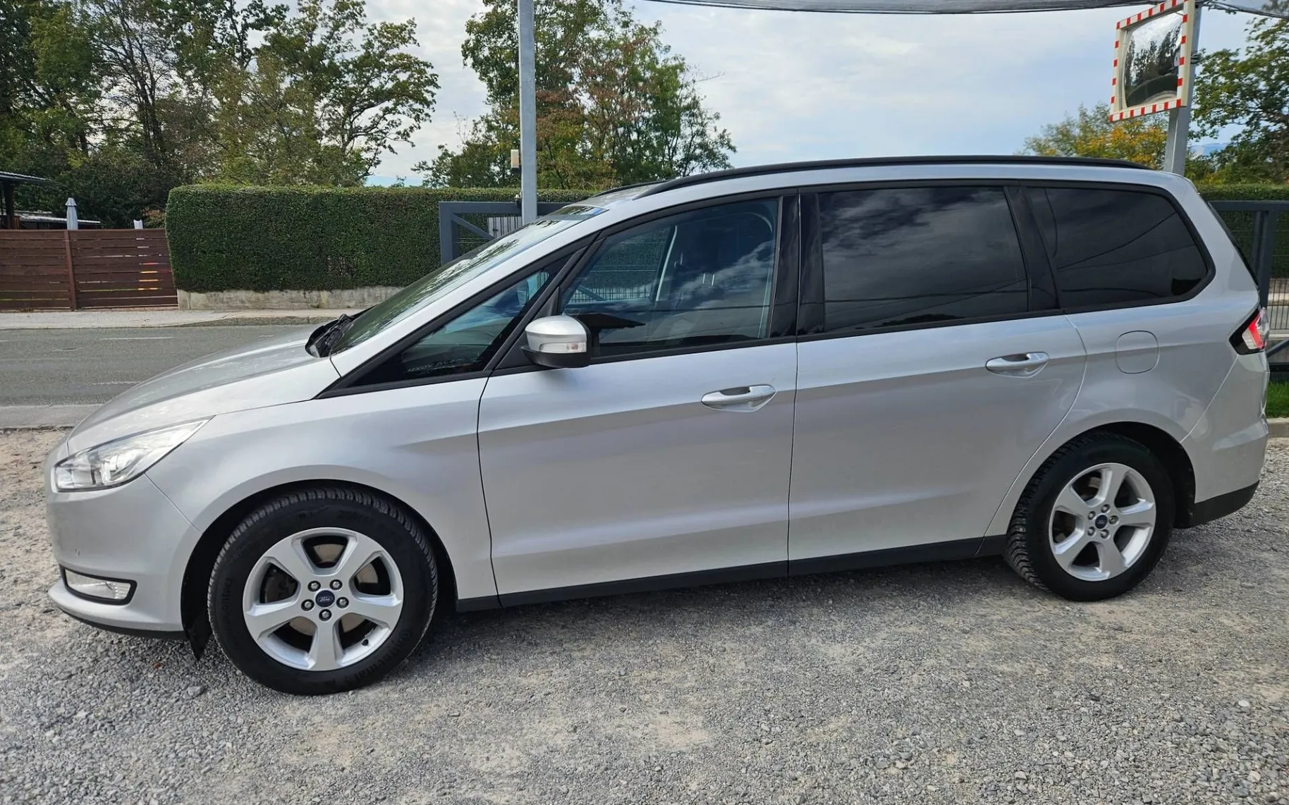 Zunanja slika - Ford Galaxy - 2.0 TDCi Titanium AVT.  NAVI 7 SEDEŽEV - 6