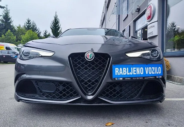 Zunanja slika - Alfa Romeo Giulia - 2.9 V6 Bi-Turbo 510 Quadrifoglio AT8 - 2