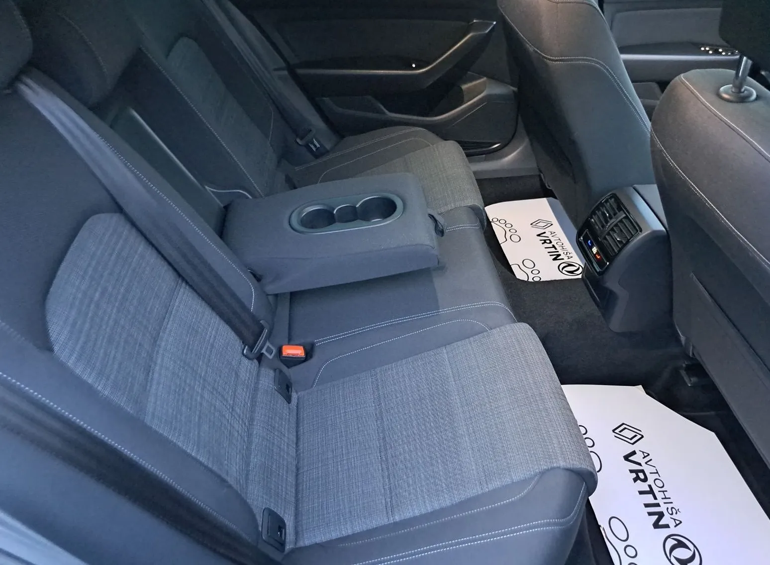 Zunanja slika - VW Passat - Variant 2.0 TDI BMT DSG Z ENOLETNIM JAMSTVOM - 10