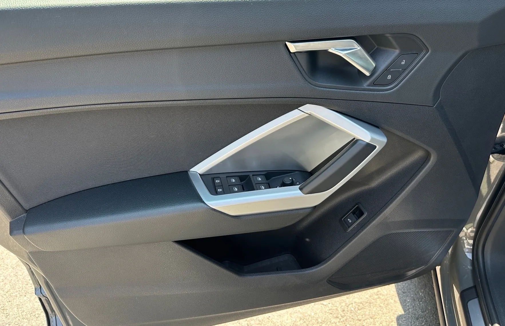 Zunanja slika - Audi Q3 - 35 TFSI S tronic FULL LED NAVI WEBASTO LANE A PD - 12