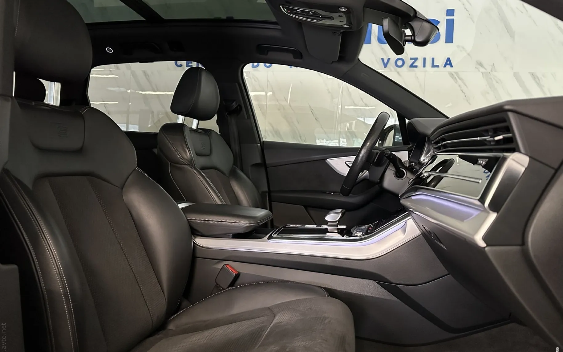 Notranja slika - Audi Q7 - 50TDI|Quattro|S-Line|Matrix|ACC|Pano|360K|Zračno|. - 12