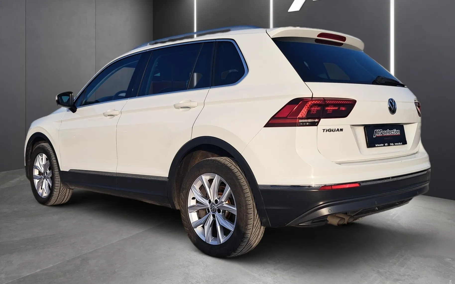 Zunanja slika - Volkswagen Tiguan - 2.0 TDI SCR 4MOT. DSG Highline ... - 4
