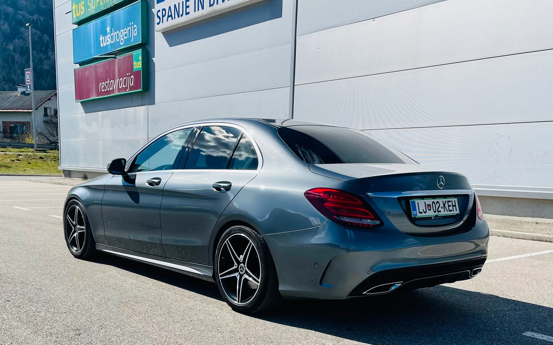 Zunanja slika - Mercedes-Benz C-Razred - C 200 d T AMG Line Avt. - 3
