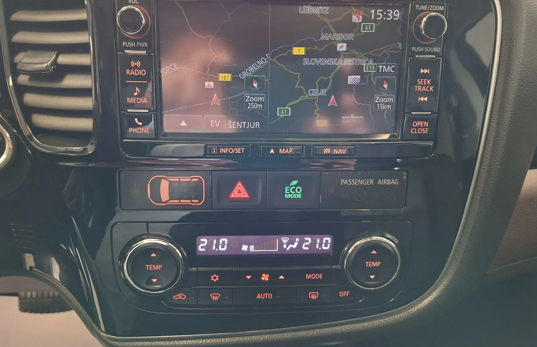 Zunanja slika - Mitsubishi Outlander - PHEV 4WD 2.0 Instyle Navi+ Avt.-SLO-ODLIČEN- - 10