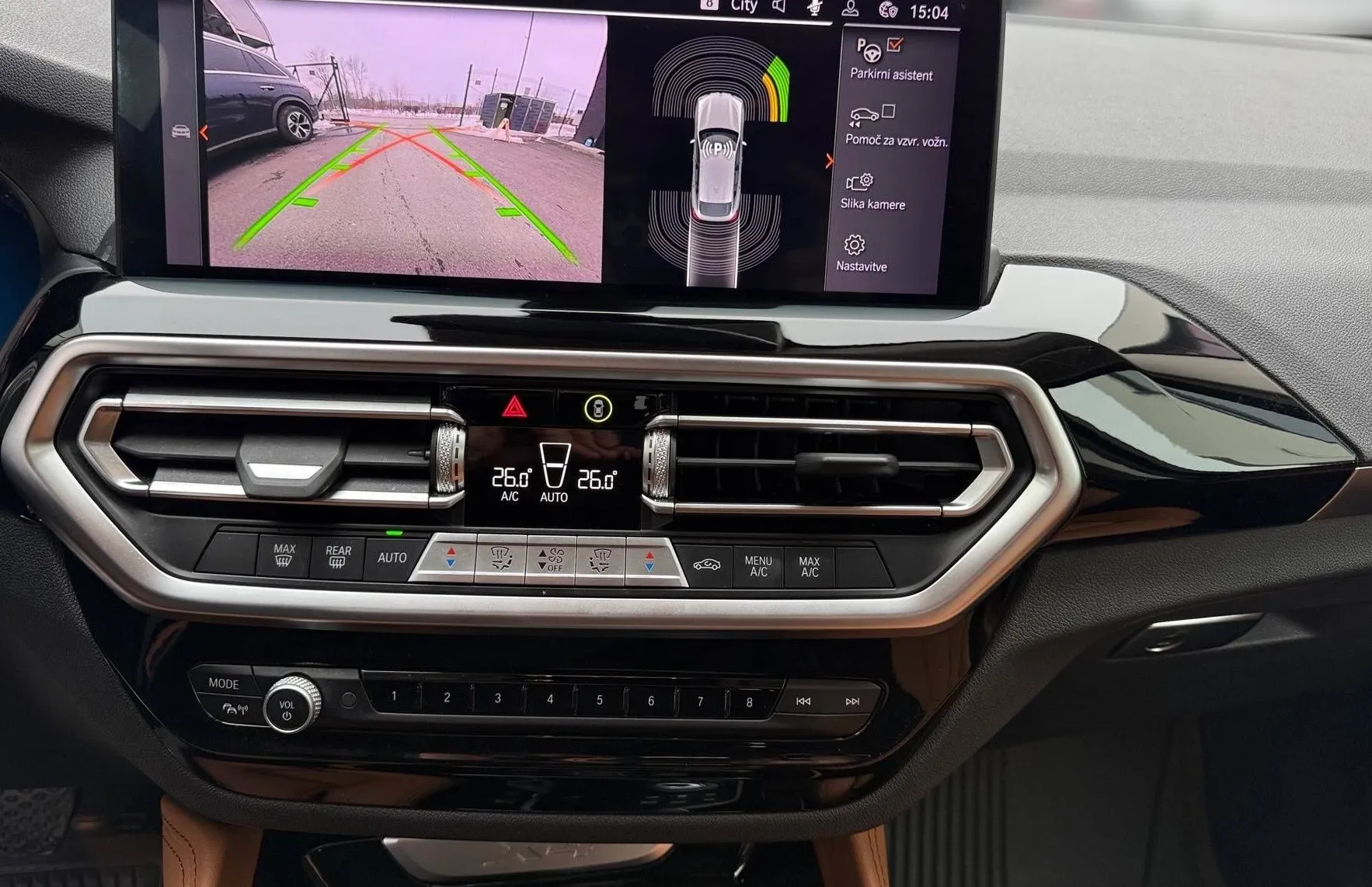 Zunanja slika - BMW X4 - serija : xDrive LCI MODEL •LED• USNJE• TOP • OBROKI• - 16