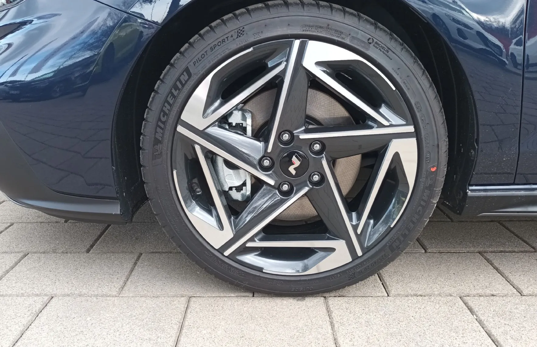 Zunanja slika - Hyundai i30 Wagon - 1.6 T-GDI 150 IMPRESSION.NLINE.RADAR.WIN..SPOM.SED - 4