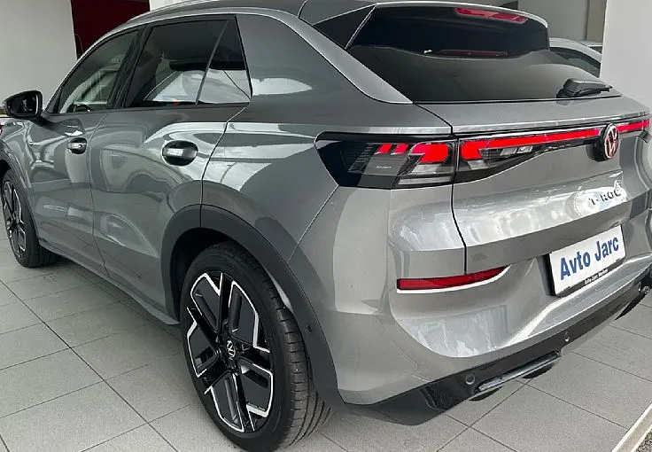Zunanja slika - Volkswagen T-Roc - 1.5 eTSI R-Line DSG-SLO-VLEČNA KLJUKA - 4