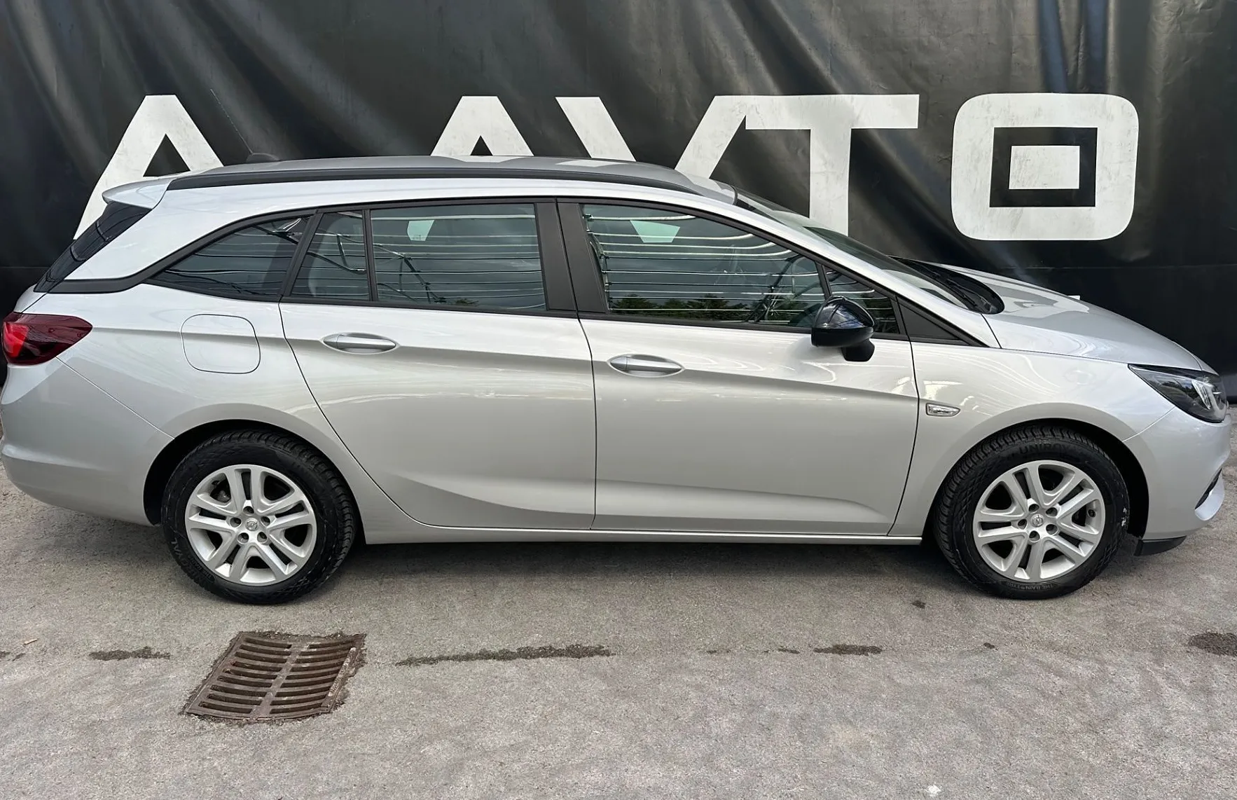 Zunanja slika - Opel Astra - Sports Tourer 1.5 D Business Elegance - 3