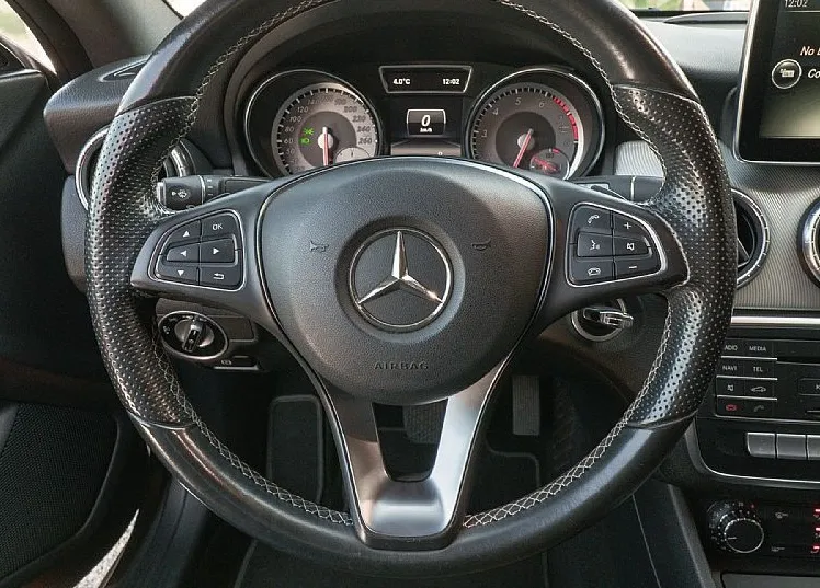 Zunanja slika - Mercedes-Benz CLA-Razred - 180•AMBIENT•PDC•BI-XENON•NAVI•TEMP•KREDIT•LEASING - 12