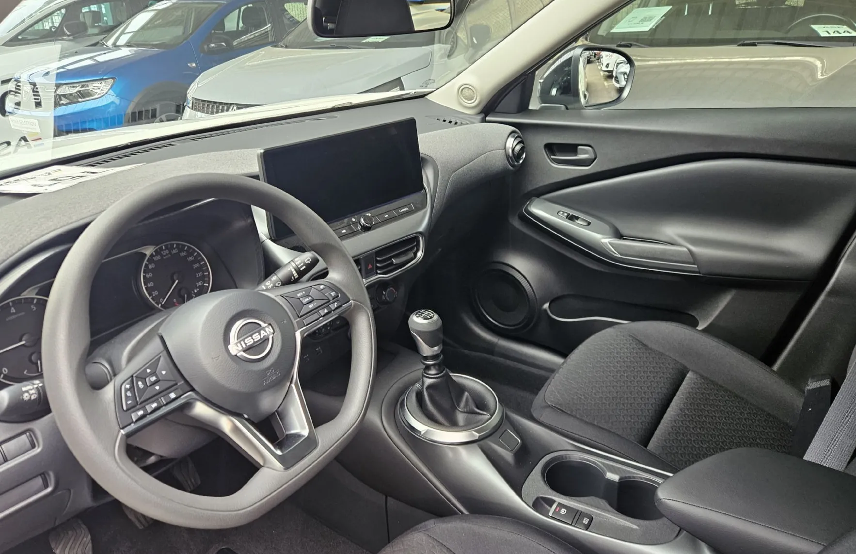Zunanja slika - Nissan Juke - 1.0 DIG-T 114 Acenta - 5