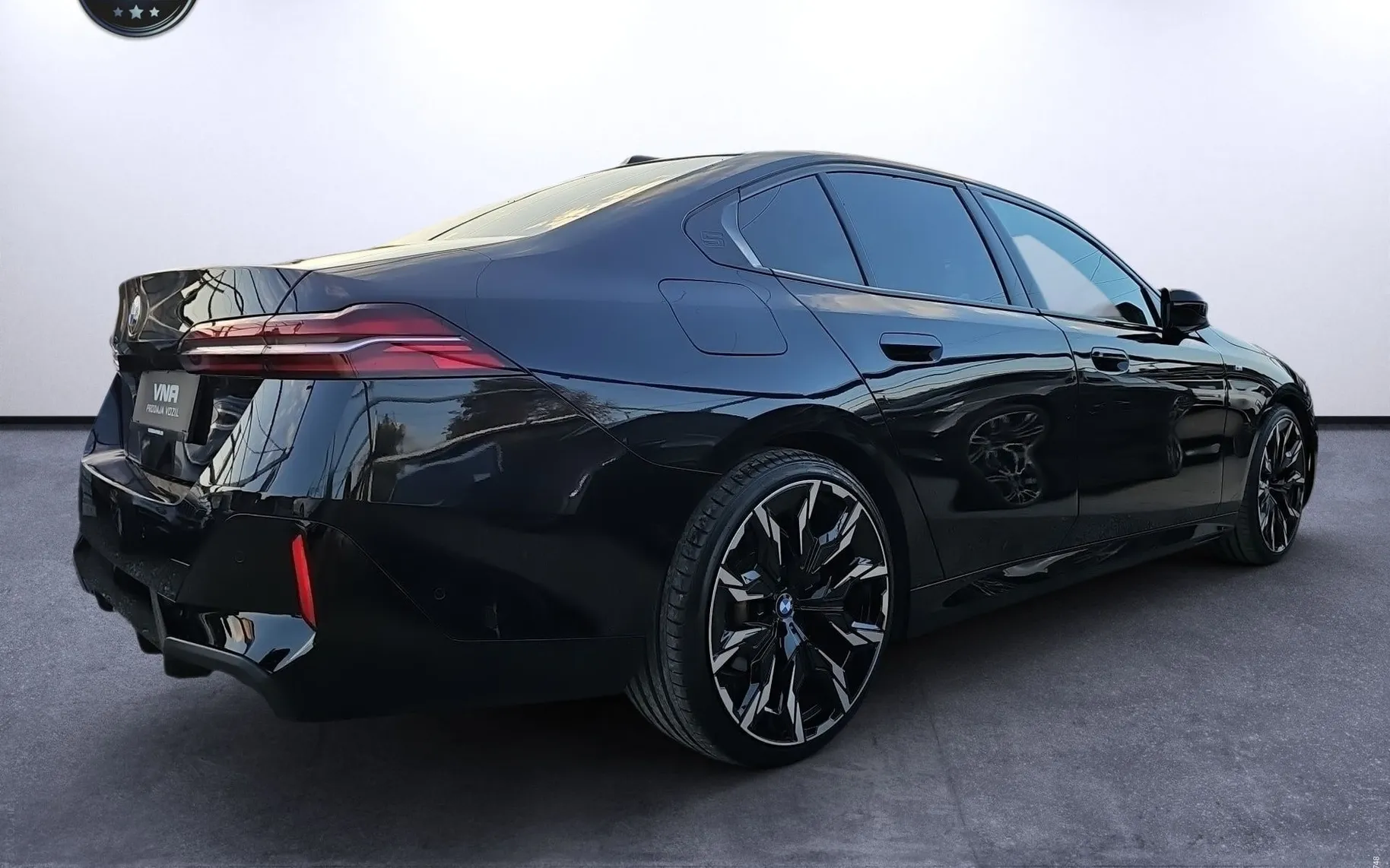 Zunanja slika - BMW serija 5: - 520d Avt. |M-OPTIC|VIRTUAL|AMBIENT|EL-SED|ALU19| - 6