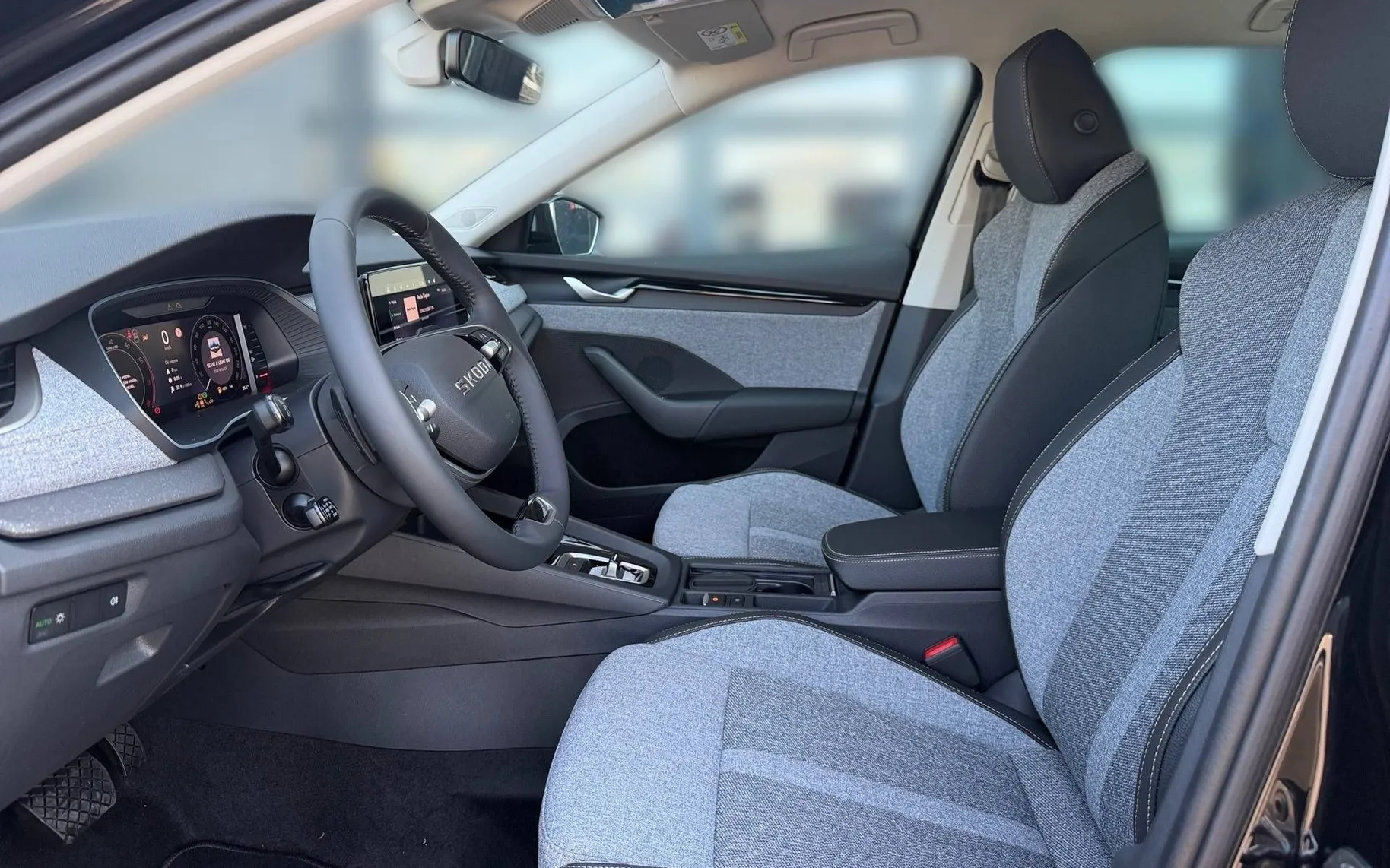 Notranja slika - Škoda Octavia - Combi 1.5 TSI mHEV Family DSG... - 7