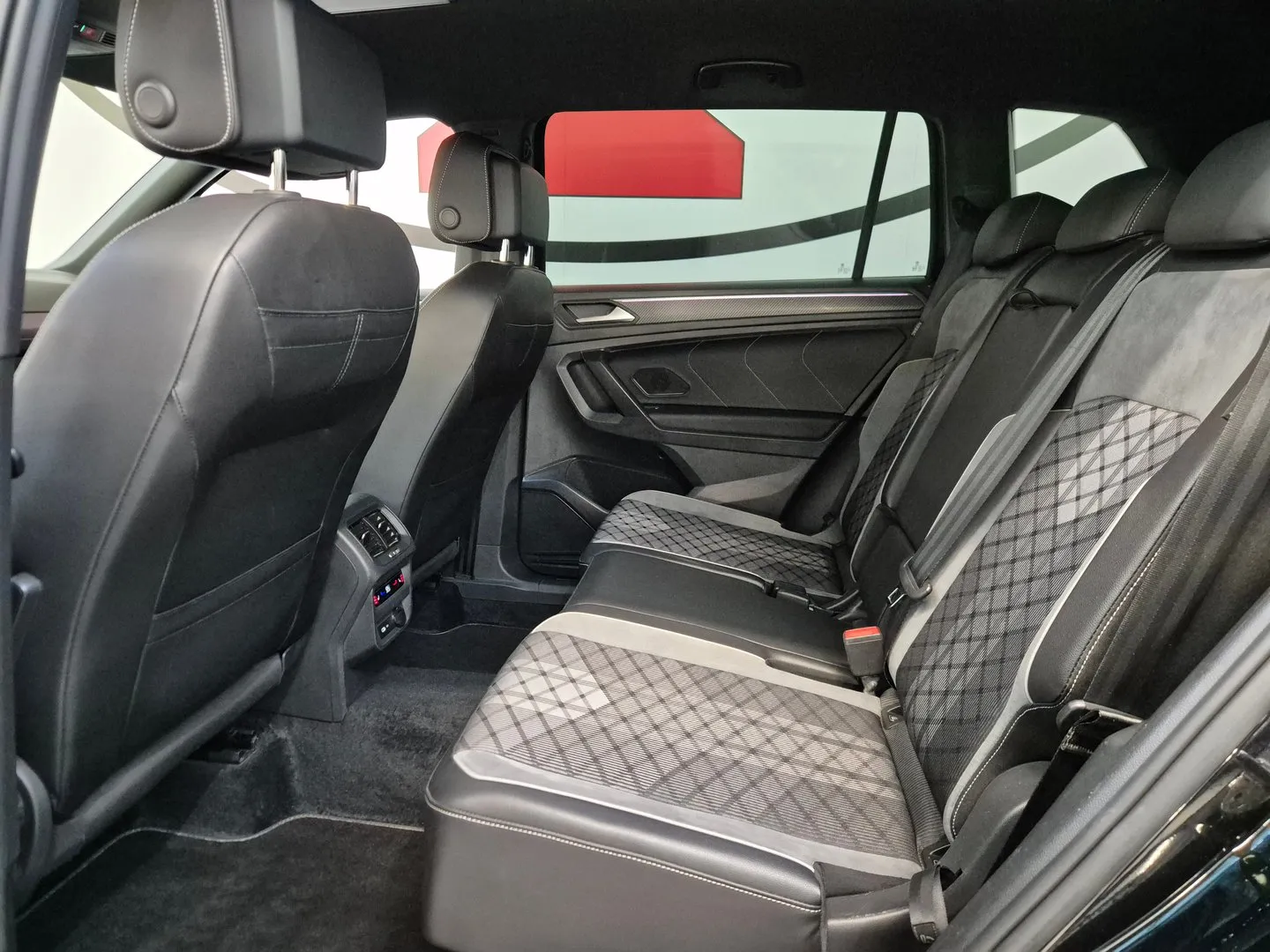 Zunanja slika - Volkswagen Tiguan - Allspace R-Line Ed 2.0 TDI 4M - 6