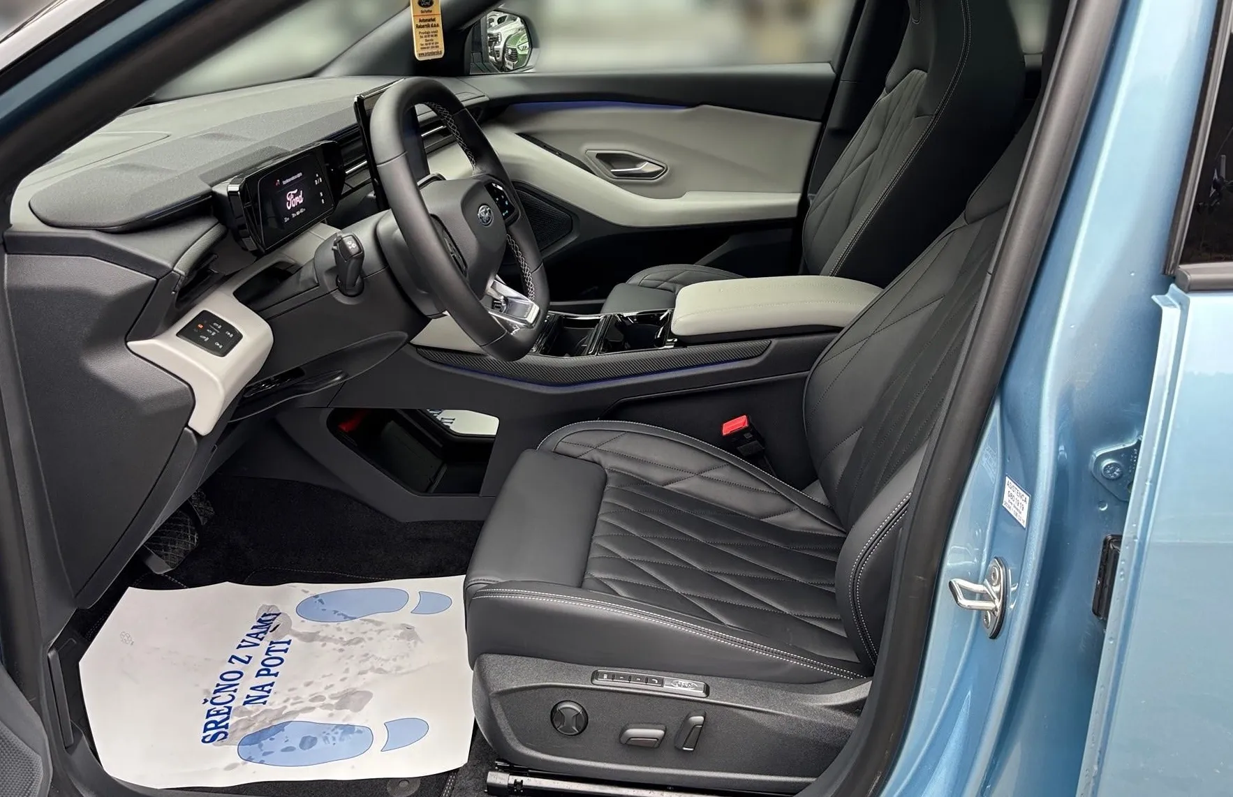 Zunanja slika - Ford Explorer - EV PREMIUM dv elektro79 kWh 250 kW AT AWD - 11