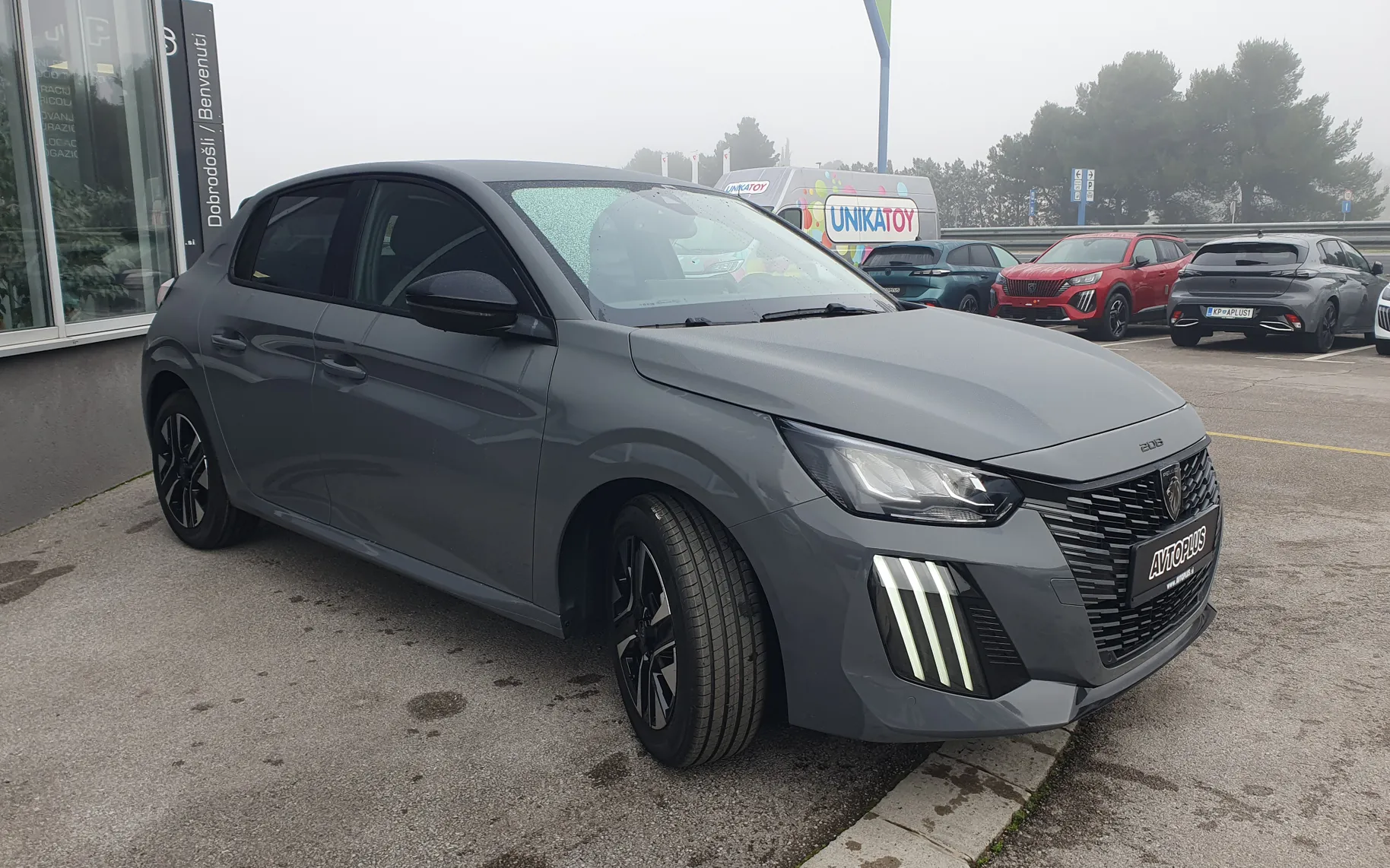 Zunanja slika - Peugeot 208 - Allure1.2 Turbo 100 - NA ZALOGI - 5