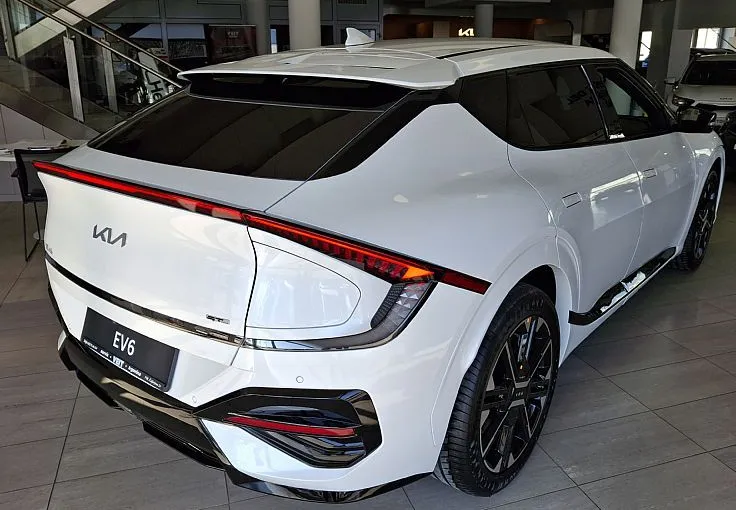 Zunanja slika - KIA EV6 - GT-Line 84 kWh bat.. 239 kW AWD + V2L NOVO 2025 - 4