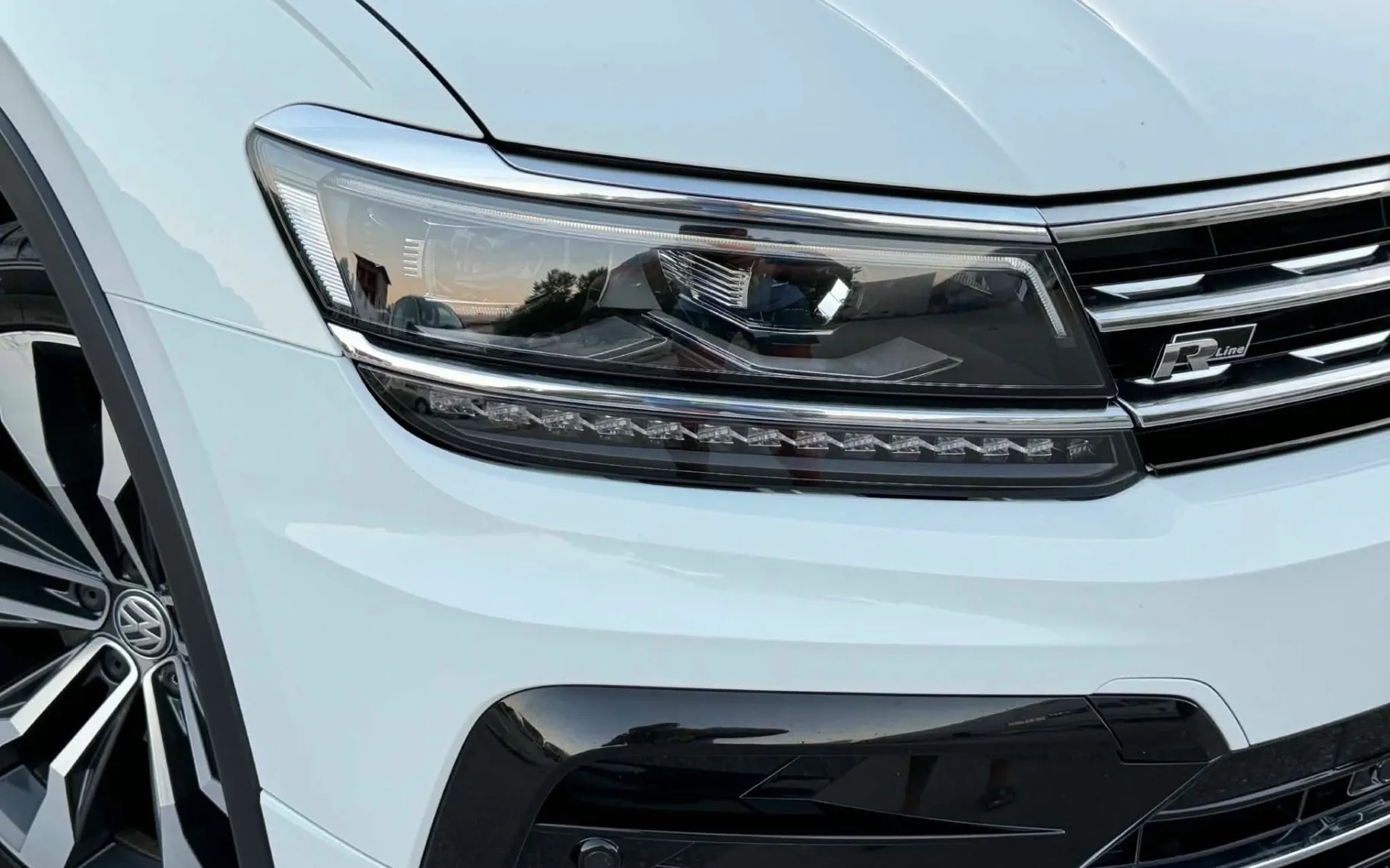 Notranja slika - Volkswagen Tiguan - 2.0 TDI-4X4-DSG-176KW-2X R LINE-VIRTUAL-FUL LED- - 8