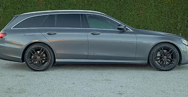 Zunanja slika - Mercedes-Benz E-Razred - E300d•AMG Line•NAVI+•BURMESTER•GR.SED•KAM•KLJUKA - 7