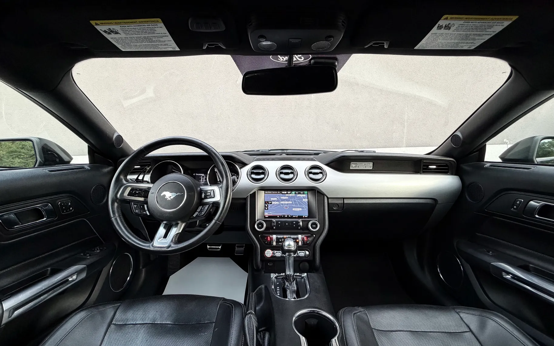 Zunanja slika - Ford Mustang - 2.3 EcoBoost 2.LASTNIK ACC HLAJENJE SED. ALU 19 - 20