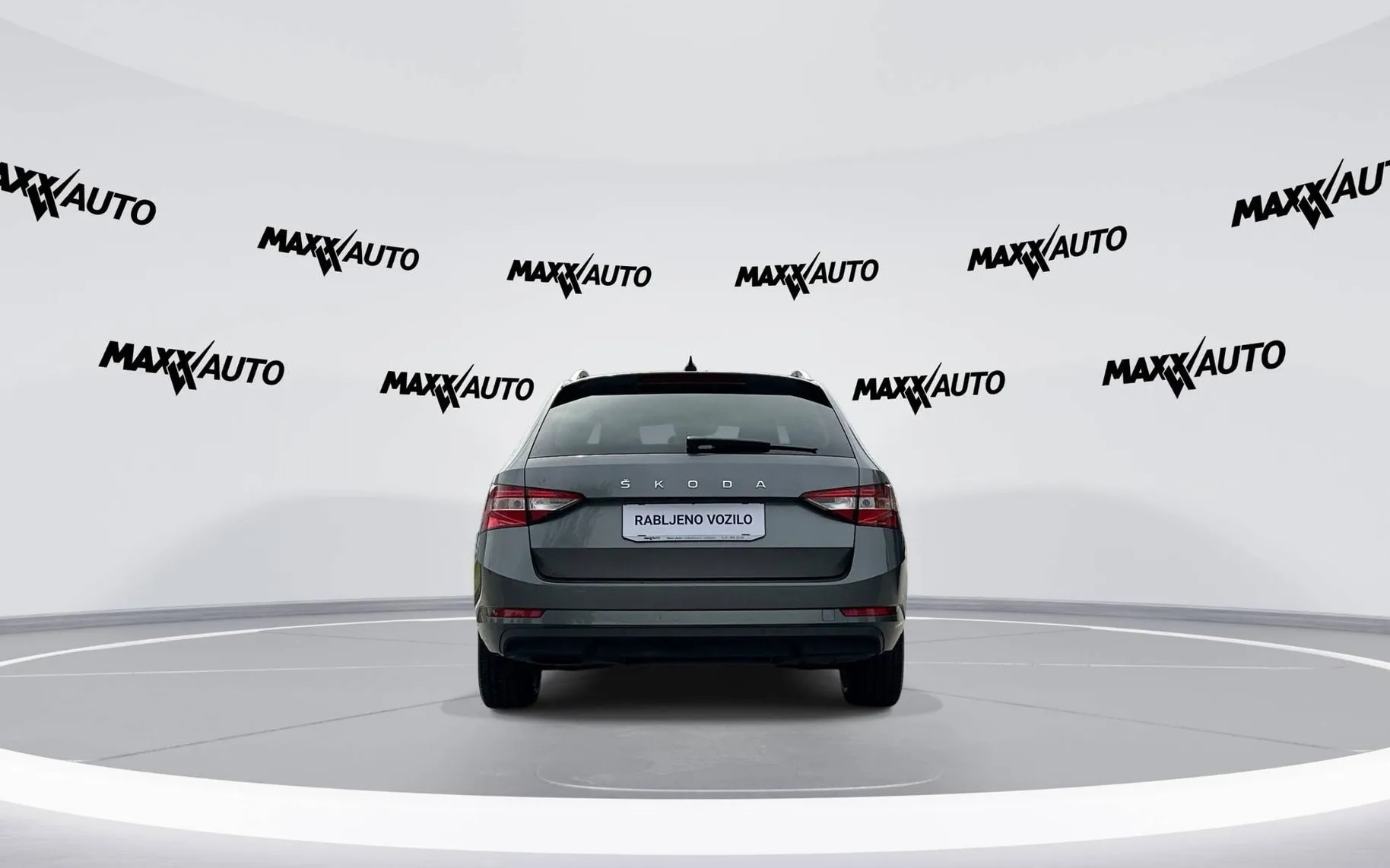 Zunanja slika - Škoda Superb - Combi 2.0 TDI Sportline DSG - 6