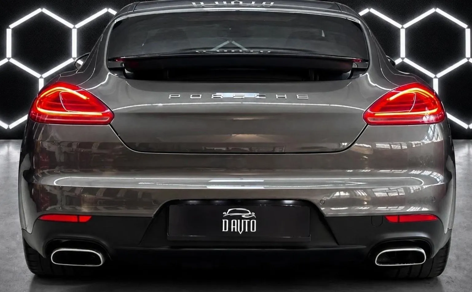 Notranja slika - Porsche Panamera - 3.0 Diesel 184kW | 360° KAMERA | NAVI | MEMORY... - 7