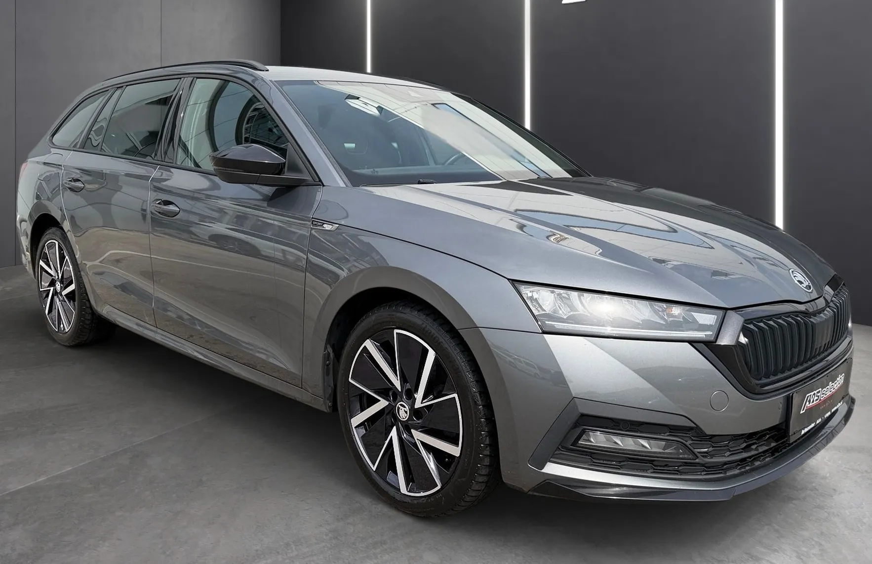 Zunanja slika - Škoda Octavia - Combi 2.0 TDI Sportline DSG-DCC-LED-Tempomat-PDC.. - 2
