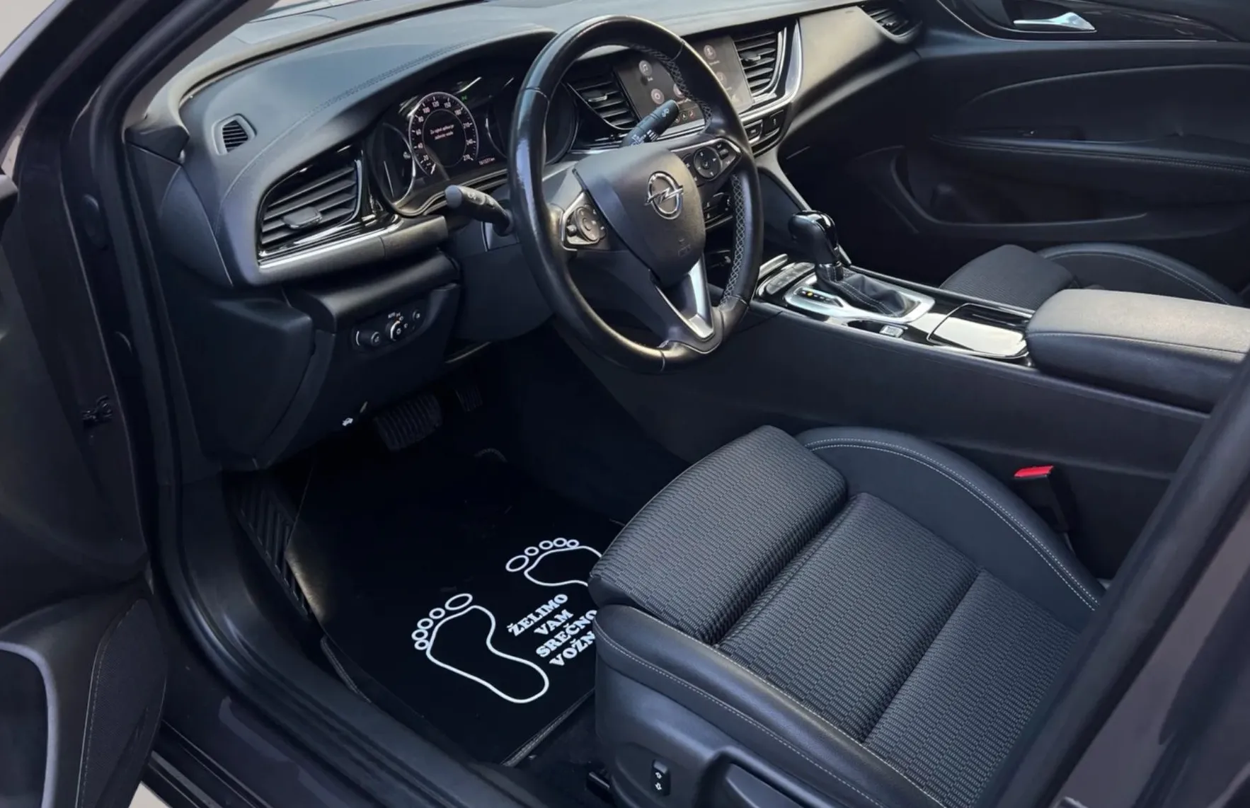 Zunanja slika - Opel Insignia - 2.0 B 125 kw Sport od 1 lastnika 1 letna garancija - 8