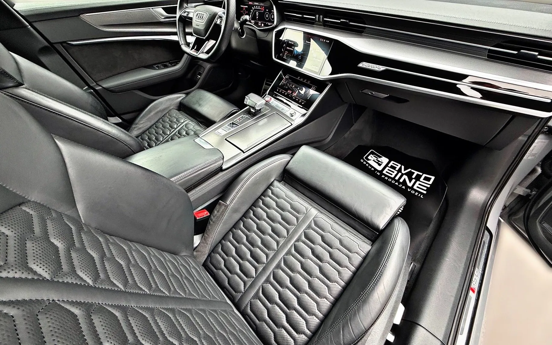 Notranja slika - Audi RS6 Avant - RS6 TFSI Q-ACC-NARDO-LASER-HEAD UP-360KAM-BANG-2 - 9