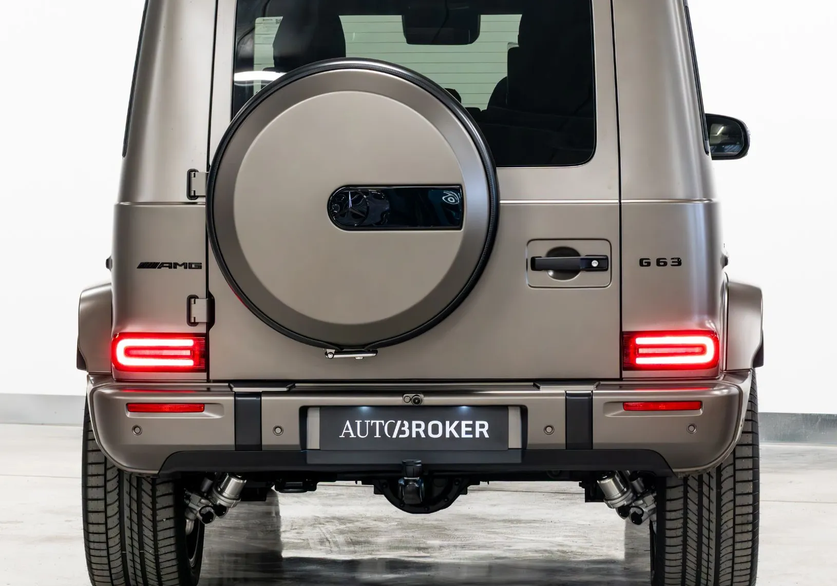 Zunanja slika - Mercedes-Benz G-Razred - MB G63 AMG MY 2026 - MONZA GREY MAGNO - VSA OPREMA - 6