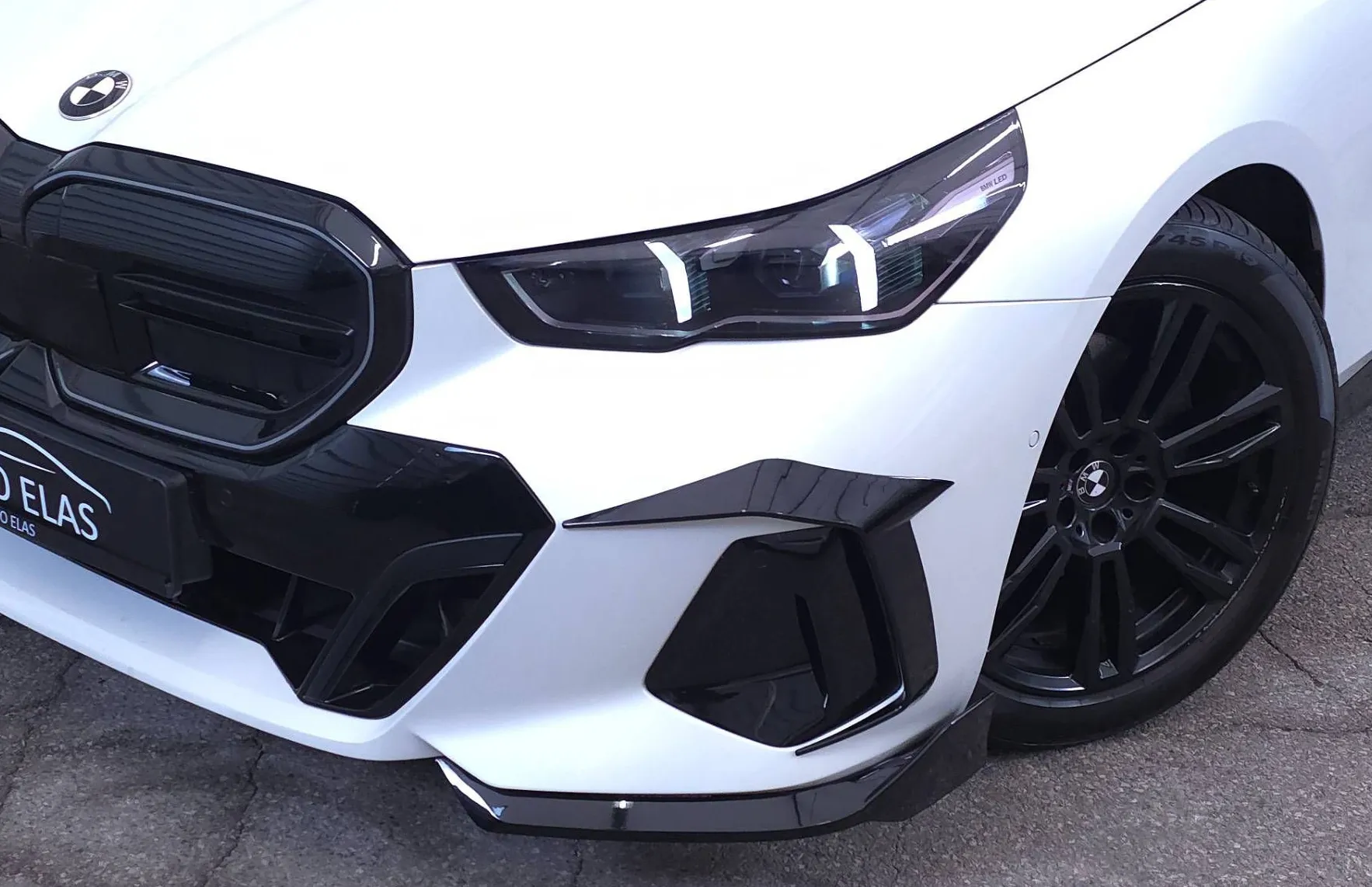 Zunanja slika - BMW Serija 5 - : 520D - M PERFORMANCE - KAMERA - H K - PDC -LASER.. - 2