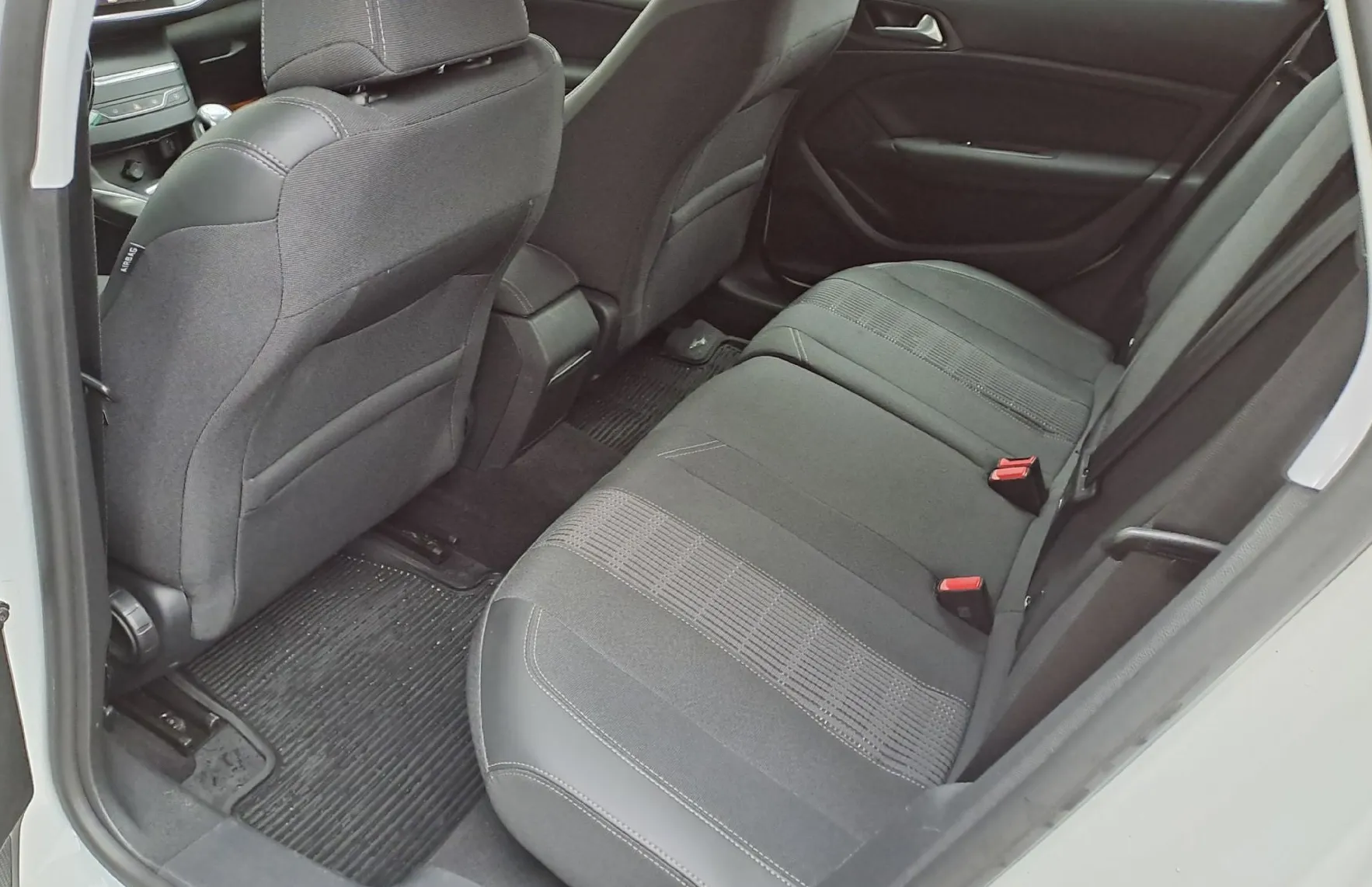 Zunanja slika - Peugeot 308 - 1.5 BlueHDi 130 STT ALLURE - 7