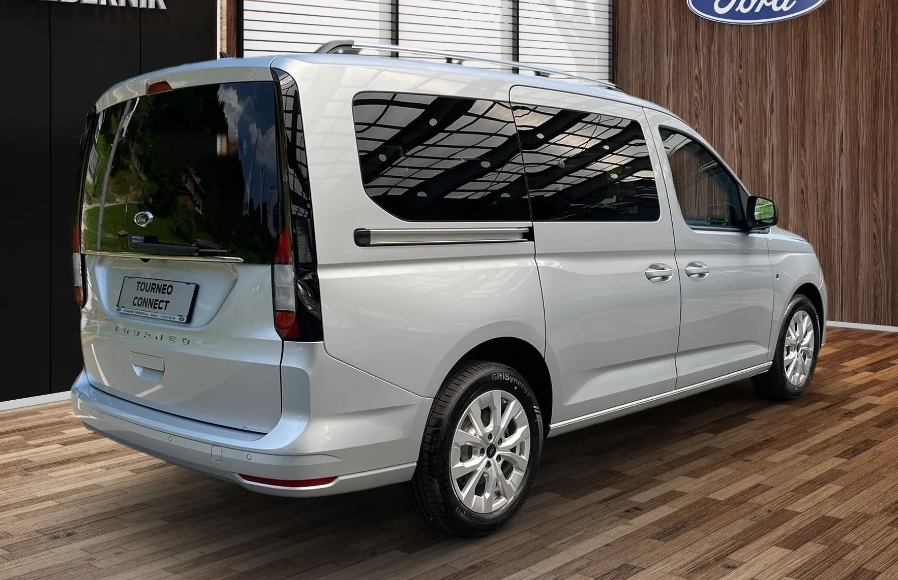Zunanja slika - Ford Tourneo Connect - TITANIUM 1.5 EcoBoost 115KM A7 L2 7 SEDEŽI - 4
